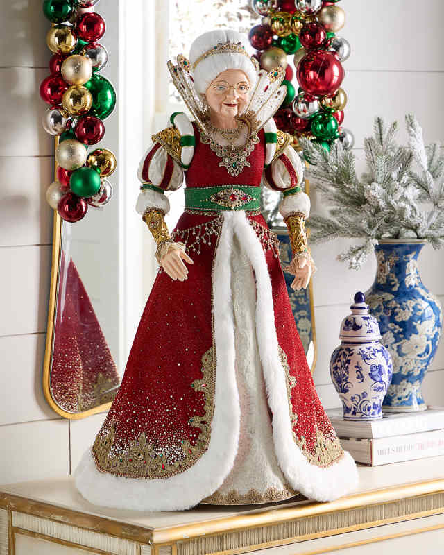 Queen Noelle Claus of the North Pole